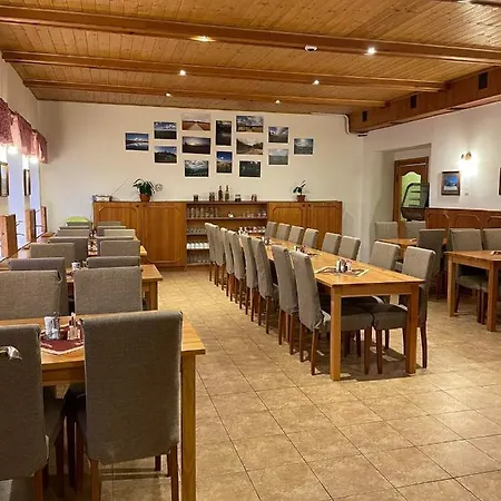 Rs Bernov Zatisi Maison d'hôtes *